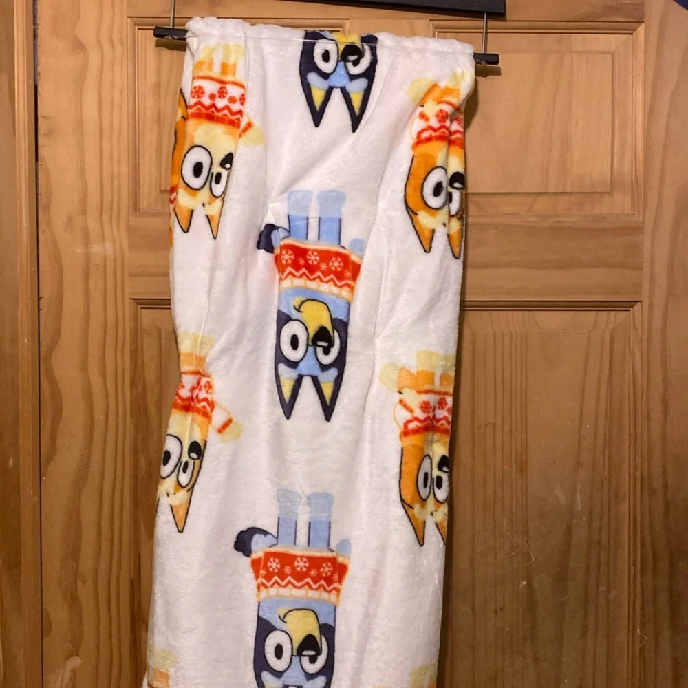 Bluey and Bingo Christmas Sweater Blanket Throw 50”x70” NWT